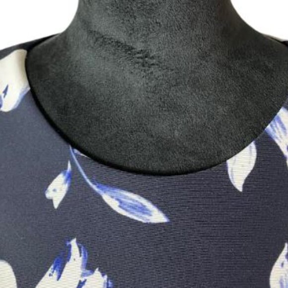 Vince Camuto Fully Lined Scoop Neck Elegant Floral Sheath Size 8 EUC - Picture 5 of 11